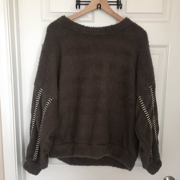 Bohemian Plush Pullover Sweatshirt - Picture 6 of 8